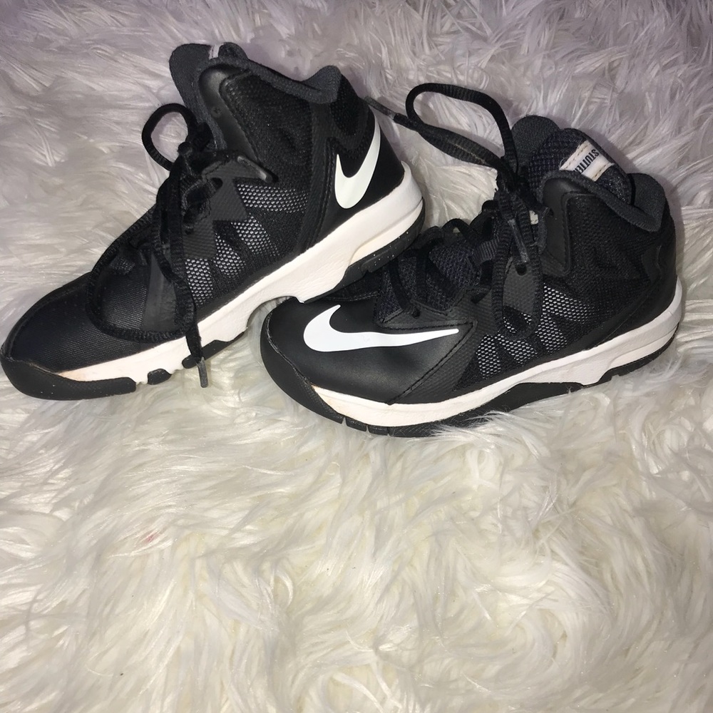 Nike  Boy’s Stutter Step 2